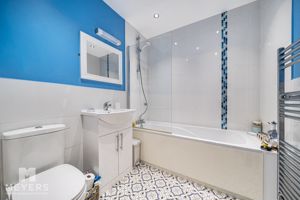 Photo 19- click for photo gallery